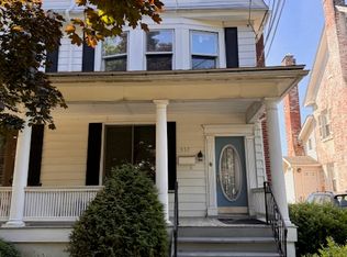 557 Charles Ave, Kingston, PA 18704