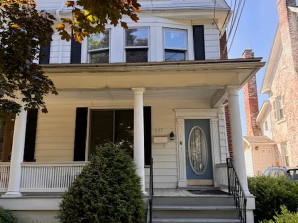 557 Charles Ave, Kingston, PA 18704