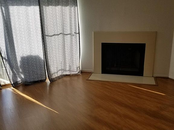 4th image of 2120 El Paseo St APT 1911
