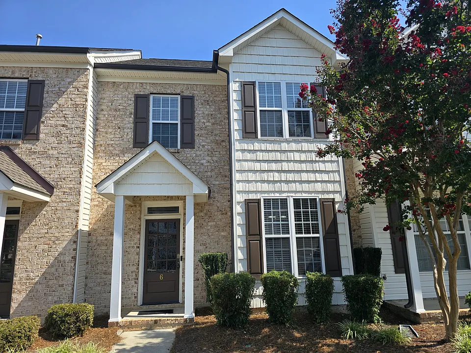 6 Viburnum Ln