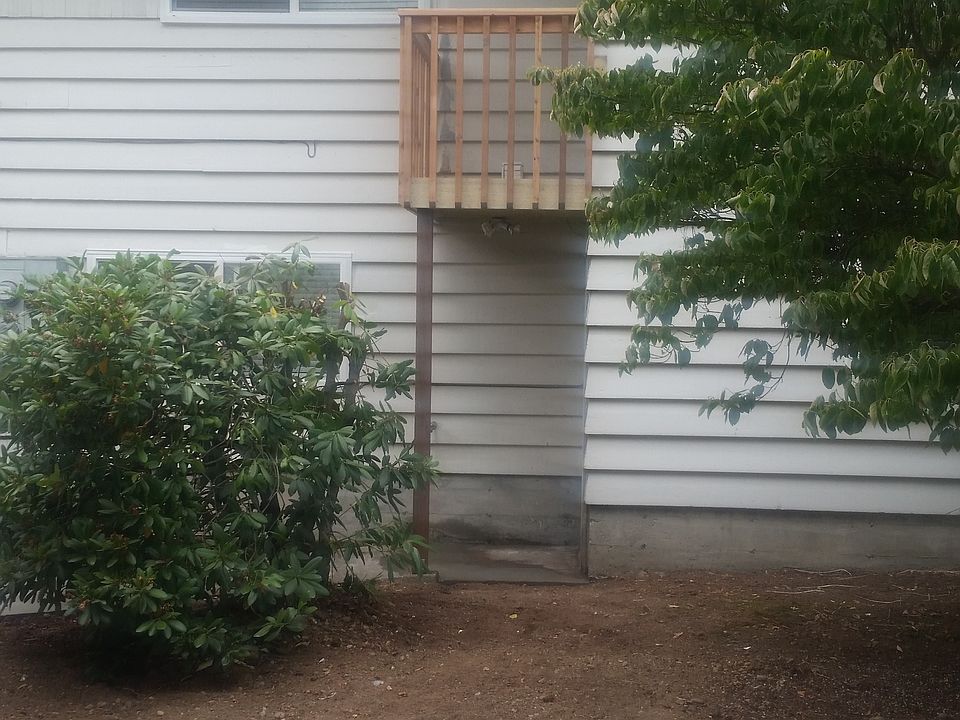 1st image of 3515 204th St SW
