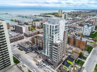 8 Ann St #404, Mississauga, ON L5G 0C1