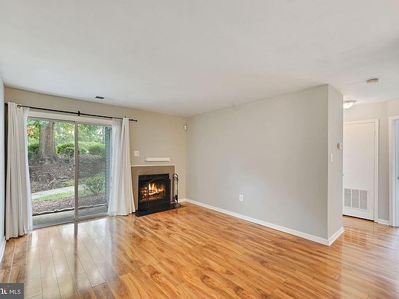 4th image of 8607A Beekman Pl #7A