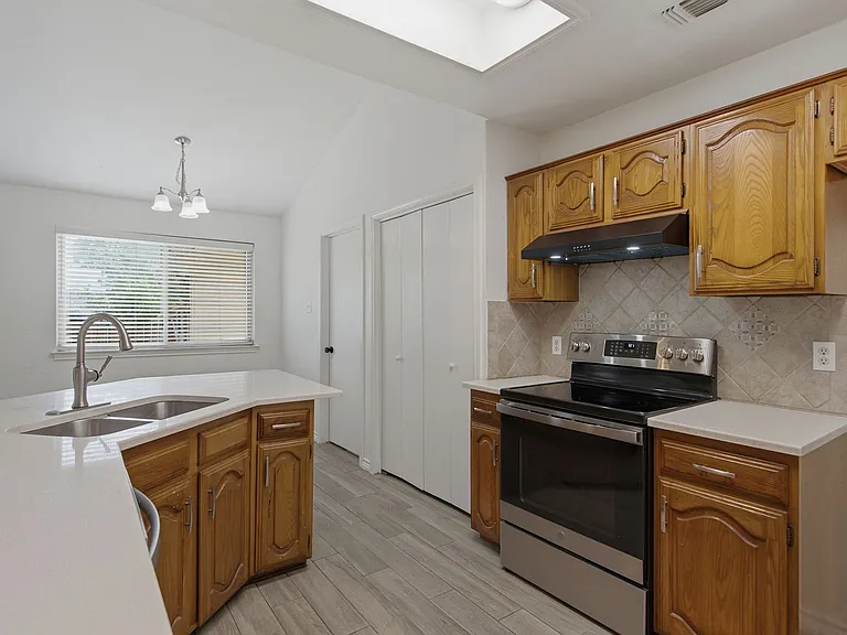 1830 Tiburon Bnd — Photo 5