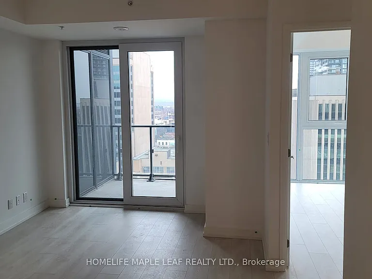 75 James St S #1211 — Photo 7