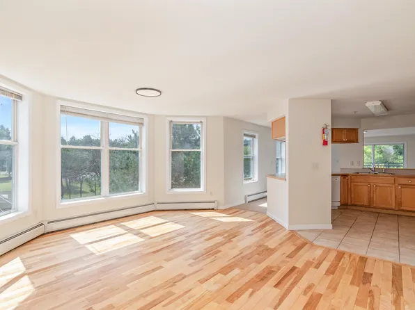 103 Claire Pointe Road, Burlington, VT 05401