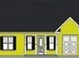 111 Boysenberry Fields Rd, Maple Hill, NC 28454