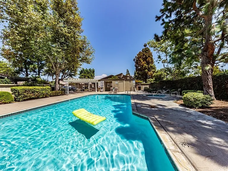 221 E Ponderosa Ln — Photo 24