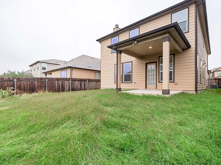 907 Solitude Dr — Photo 26