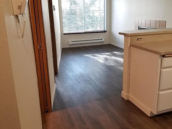 3rd image of 2418 NW 57th St #308