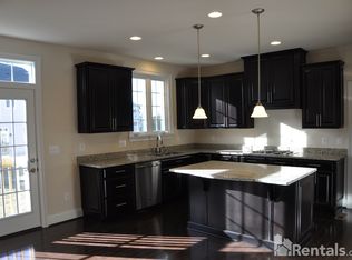 13781 Saint James Pl, Gainesville, VA 20155