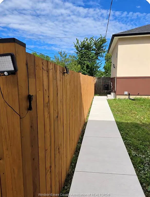 2 bed, 1.5 bath, $2,300 — Photo 3