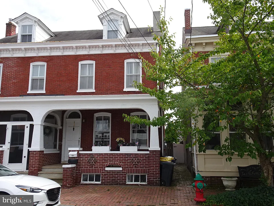 41 5th St #1