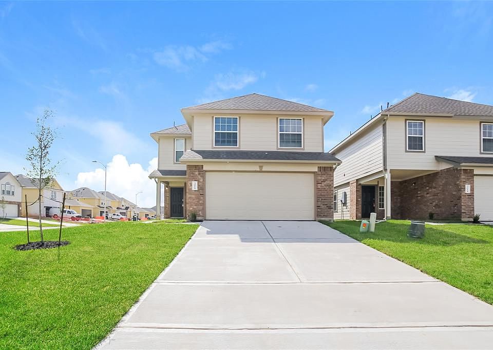 1st image of 24519 Volta Gardens Ct