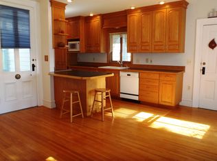 306 S Main St, Mount Carroll, IL 61053