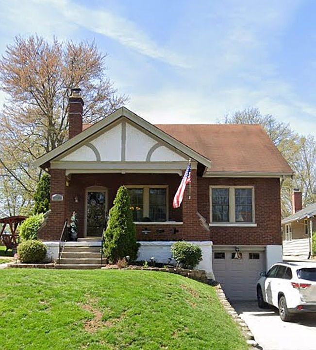2nd image of 21 Greenbriar Ave