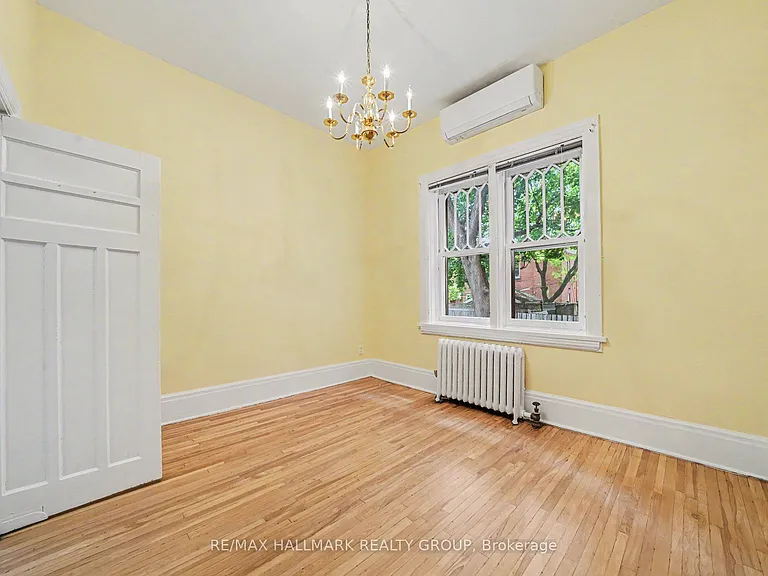 413 Elgin St #4 — Photo 8