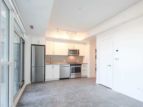 3rd image of 681 Yonge St N #201
