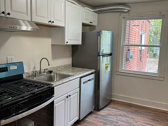 2nd image of 298 Oak Dr