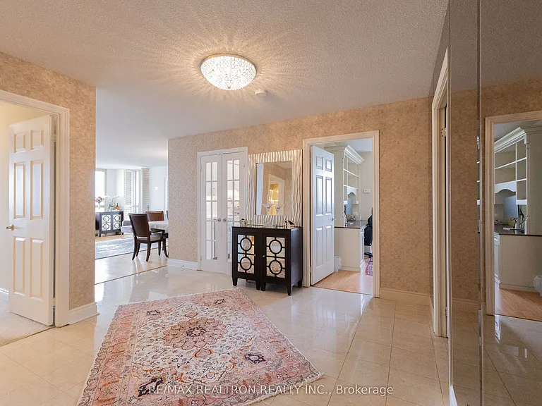 78 Harrison Garden Blvd #1409 — Photo 5