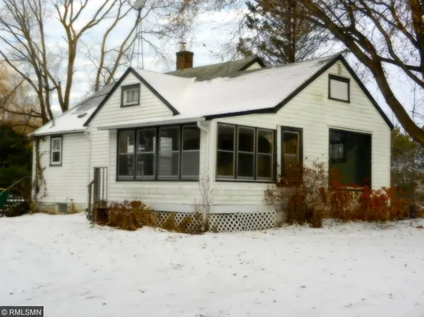 285 Old Crystal Bay Rd N, Long Lake, MN 55356