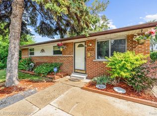 18375 E Thirteen Mile Rd, Fraser, MI 48026