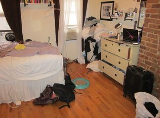 22 Scholes St #3B, Brooklyn, NY 11206