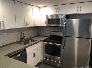 5761 Washington St APT C2, Hollywood, FL 33023