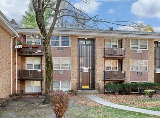 231 Kearsing Pkwy APT C, Monsey, NY 10952