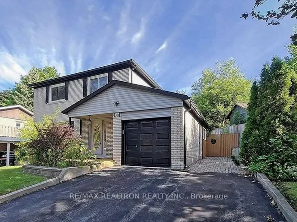 35 Rochelle Cres, Toronto, ON M2J 1Y3