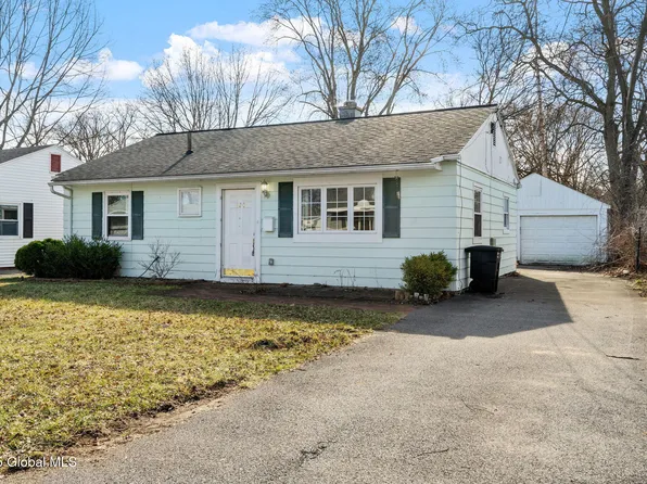 420 Clayton Road, Schenectady, NY 12304