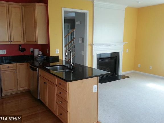3rd image of 8906 Purple Lilac Cir