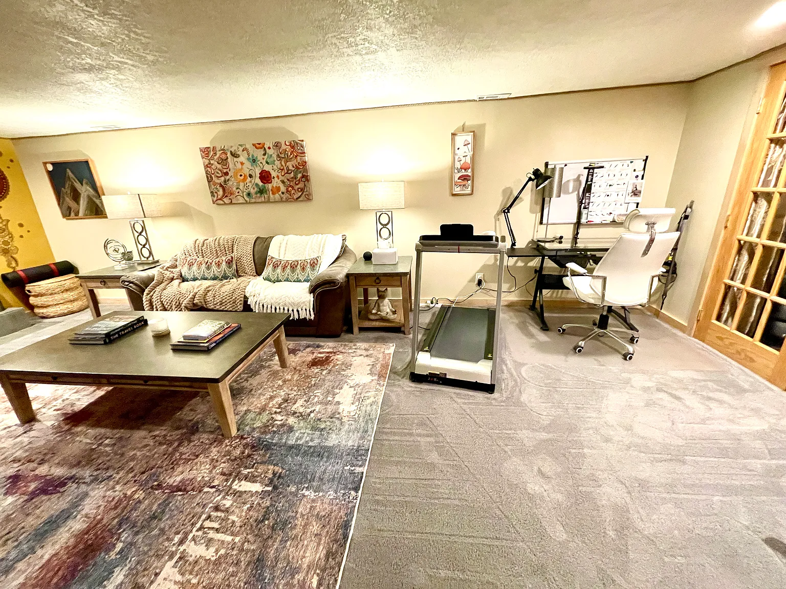 1 bed, 2394 sqft, $1,200 — Photo 2