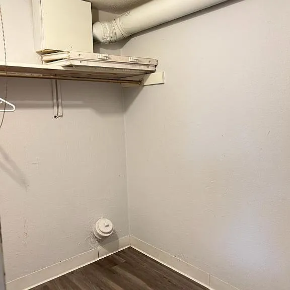 241 N Sandusky St #6 — Photo 6