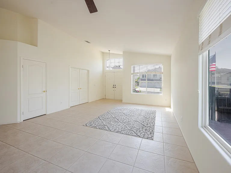 39658 Calle Azucar — Photo 10