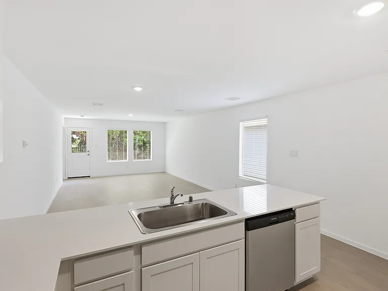 3040 Campeiro Ave — Photo 12