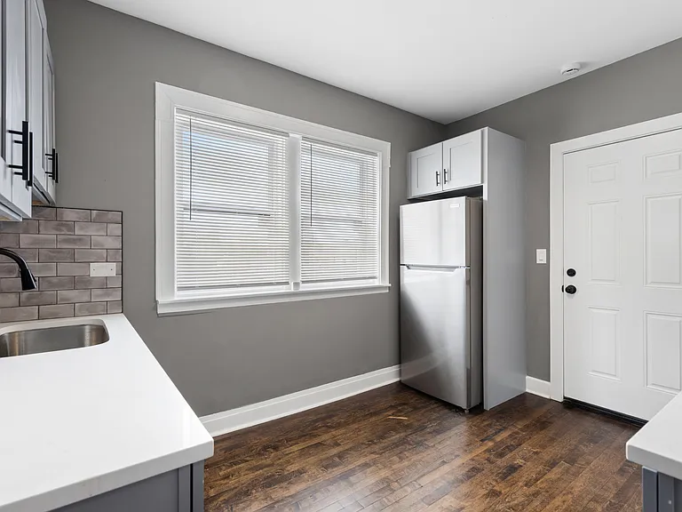 8210 S Marshfield Ave #1 — Photo 11