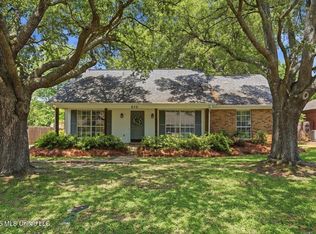 630 Red Oak Dr, Madison, MS 39110