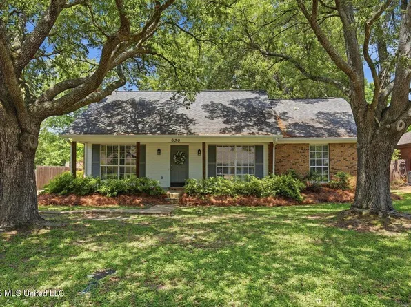 630 Red Oak Dr, Madison, MS 39110