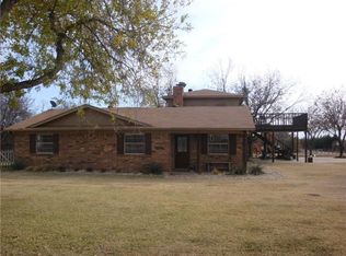 416 Forgotten Ln, Burleson, TX 76028