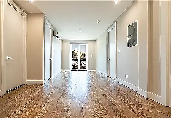 5th image of 1405 Herkimer St #2G