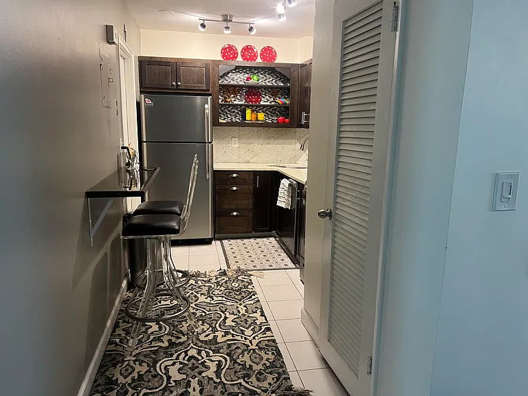 1950 N Andrews Ave #103D — Photo 4