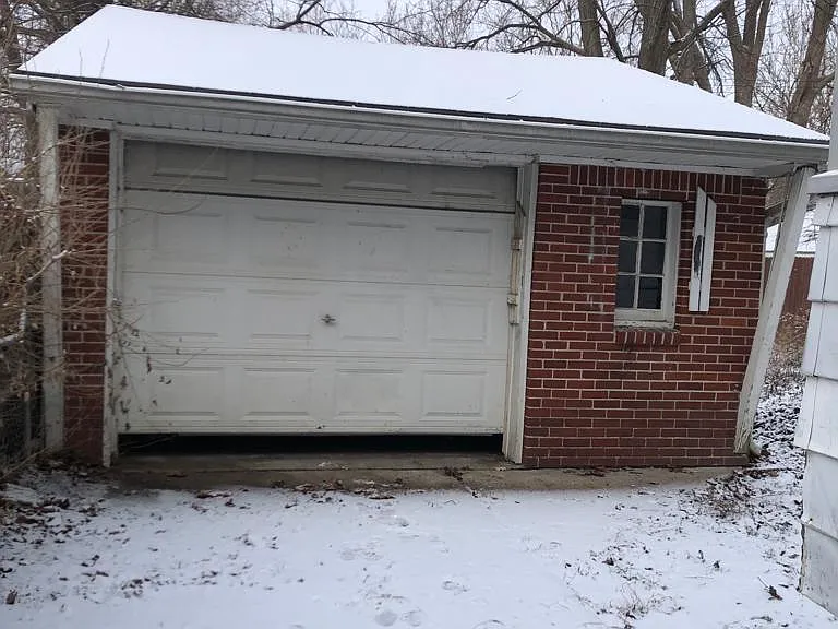 7745 Memorial St — Photo 11