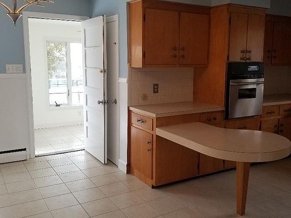 3rd image of 17 Longue Vue Ave