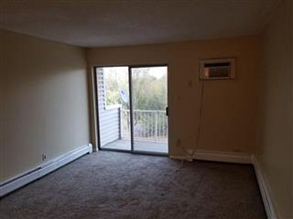 4th image of 501 Golden Cir APT 308