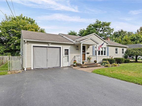 2nd image of 478 N Park Dr