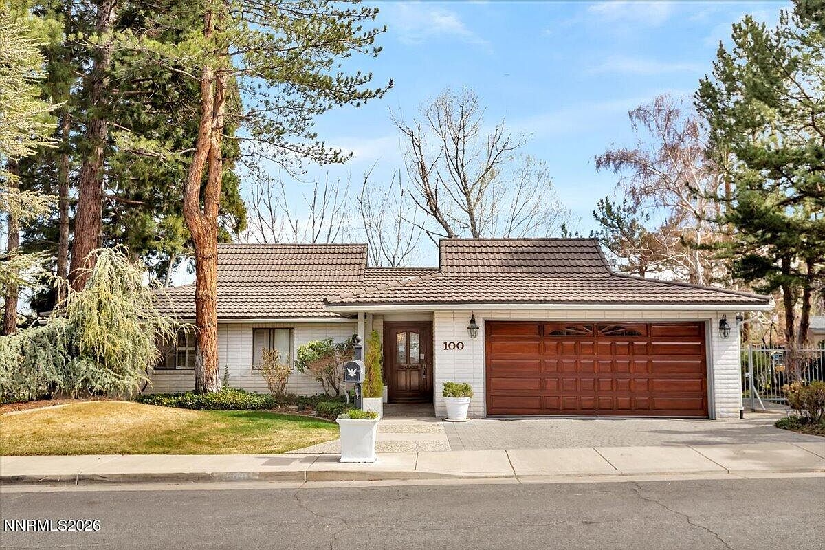 100 Moore Ln