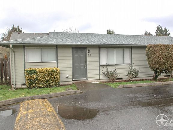 2nd image of 2511 Neals Ln