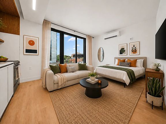 2nd image of 570 Fulton St #2C