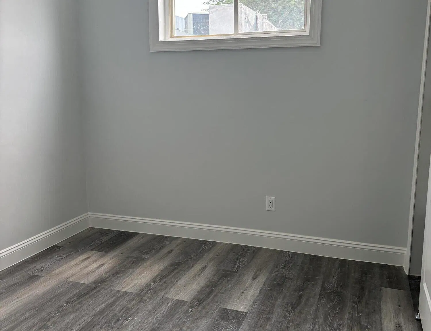2 bed, 1.0 bath, 3465 sqft, $2,300 — Photo 4